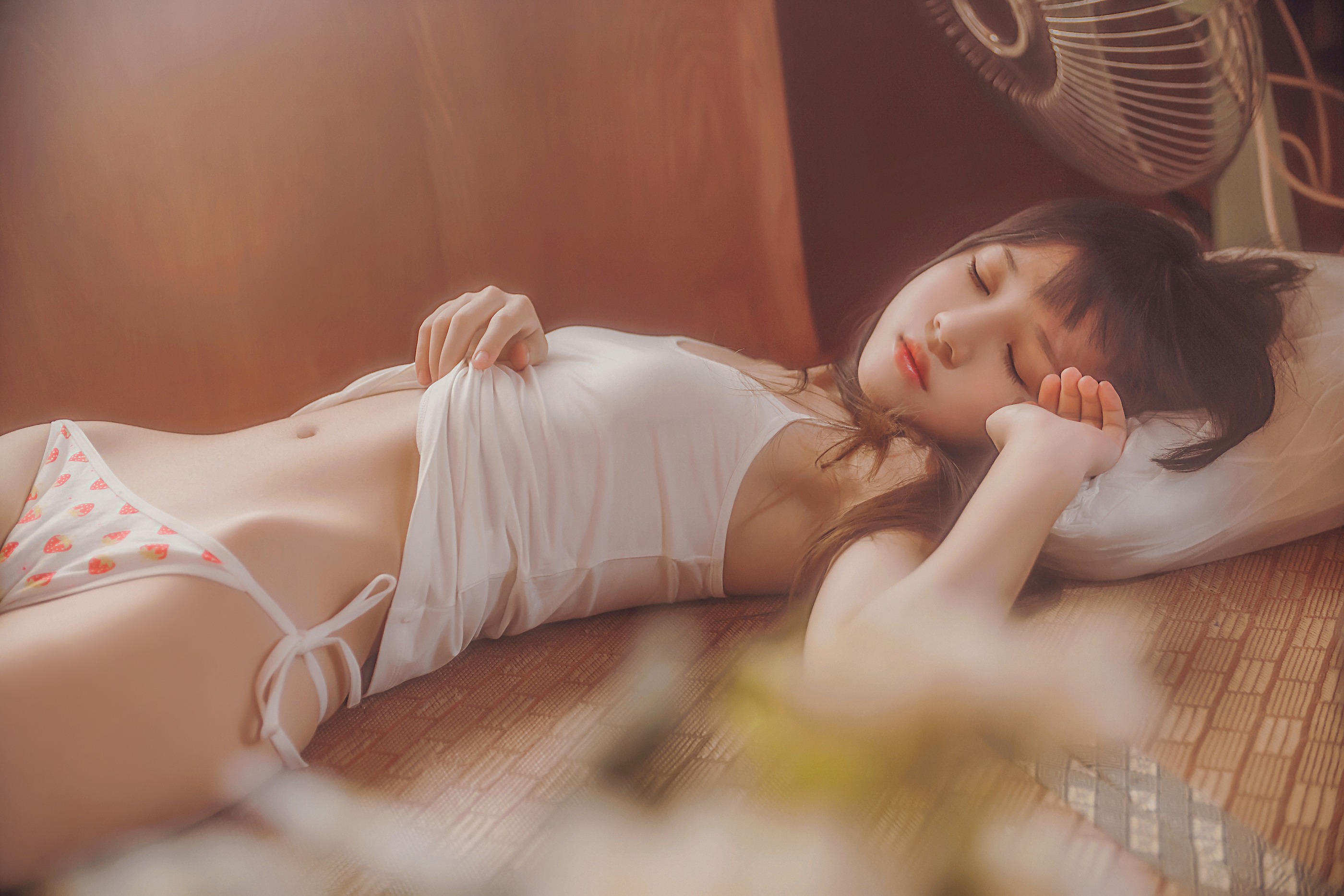 图片[1]-桜桃喵 – NO.007 未熟1 小背心换水手服 [144P]-XikXak